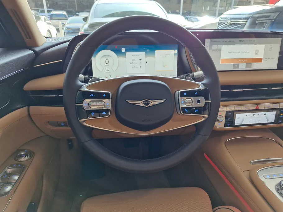 2025 Genesis G90 Royal 