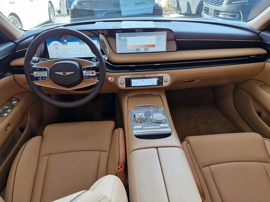2025 Genesis G90 Royal 