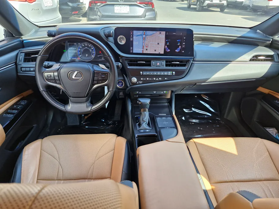 لكزس ES 300 HH Hybrid Executive 2022 