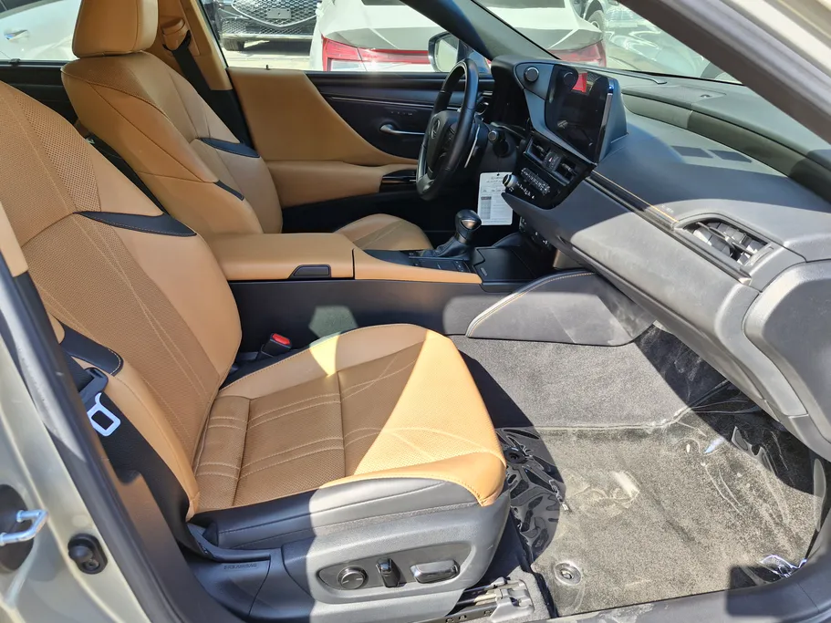 لكزس ES 300 HH Hybrid Executive 2022 