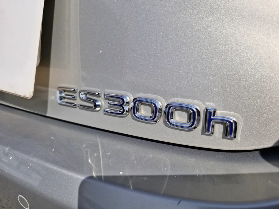 لكزس ES 300 HH Hybrid Executive 2022 