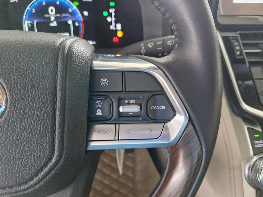 تويوتا لاندكروزر GXR-S 2025 