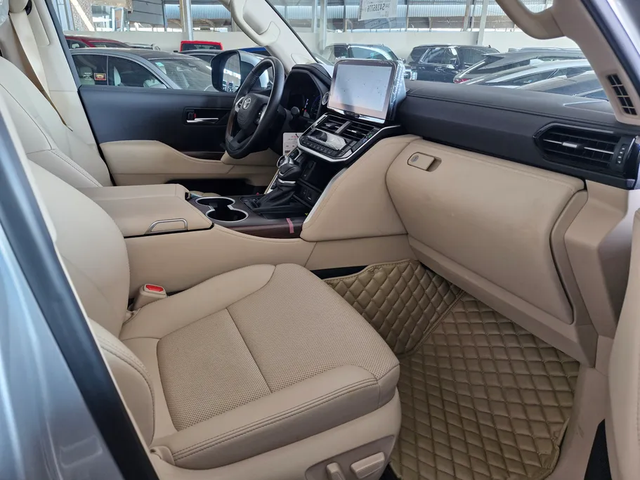 تويوتا لاندكروزر GXR-S 2025 