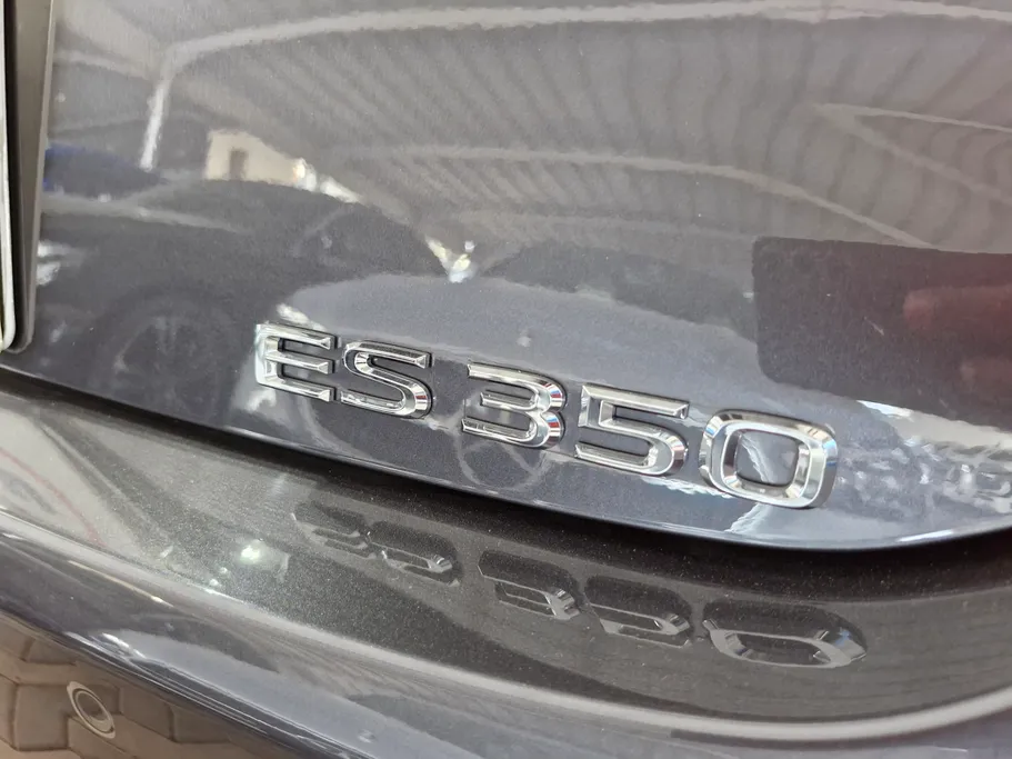 2025 Lexus ES 350 CC Elite 