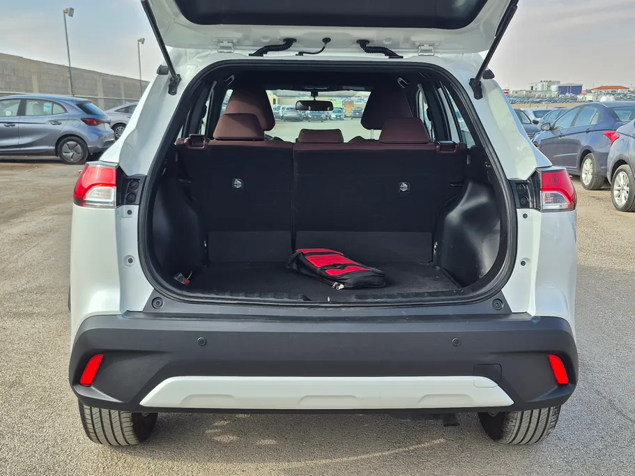 2023 Toyota Corolla Cross LE HEV 