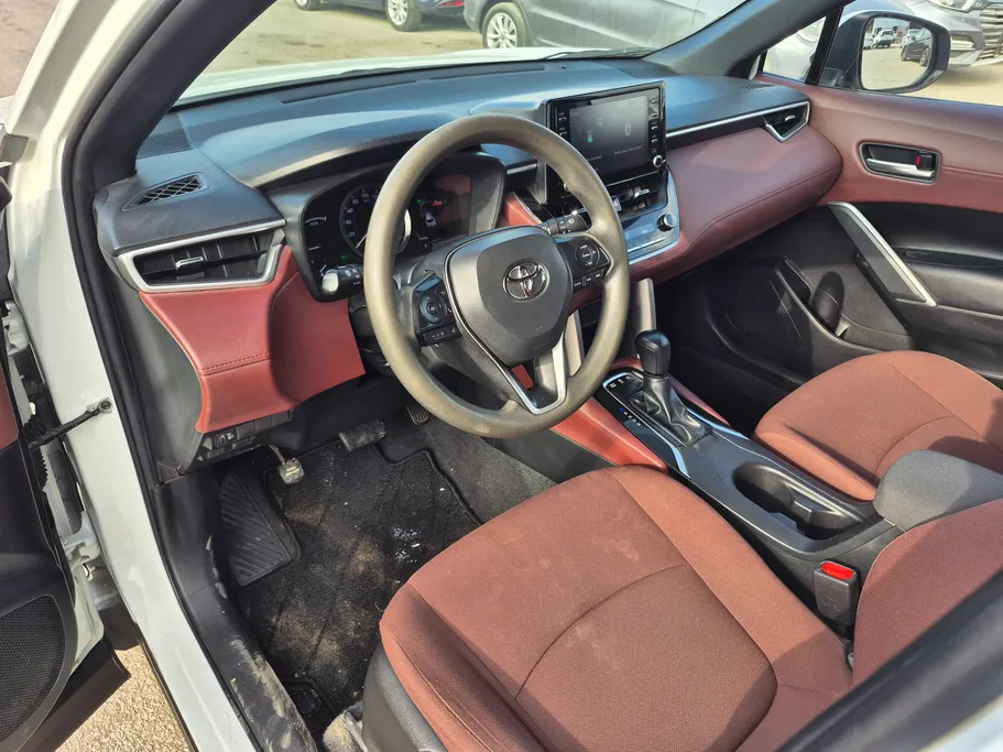 2023 Toyota Corolla Cross LE HEV 