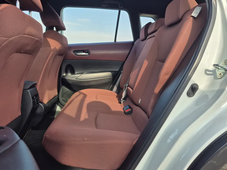 2023 Toyota Corolla Cross LE HEV 