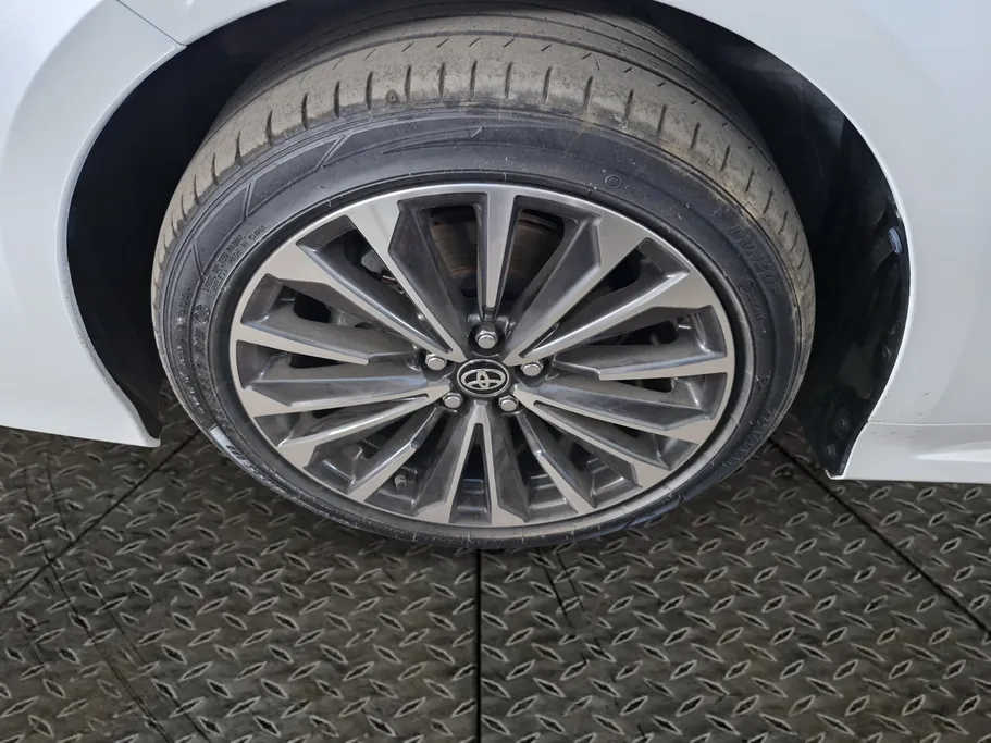 تويوتا كورولا GLI Moonroof 2024 