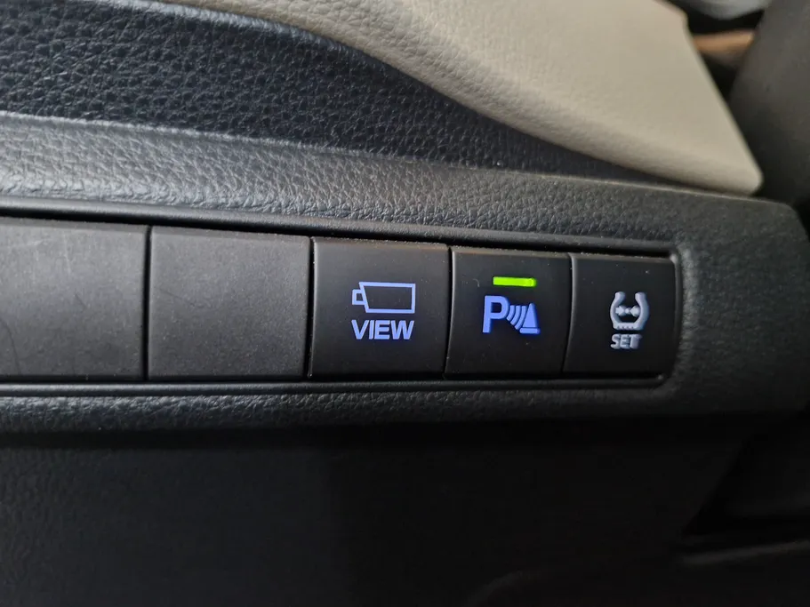 تويوتا كورولا GLI Moonroof 2024 