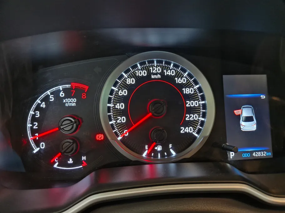 تويوتا كورولا GLI Moonroof 2024 