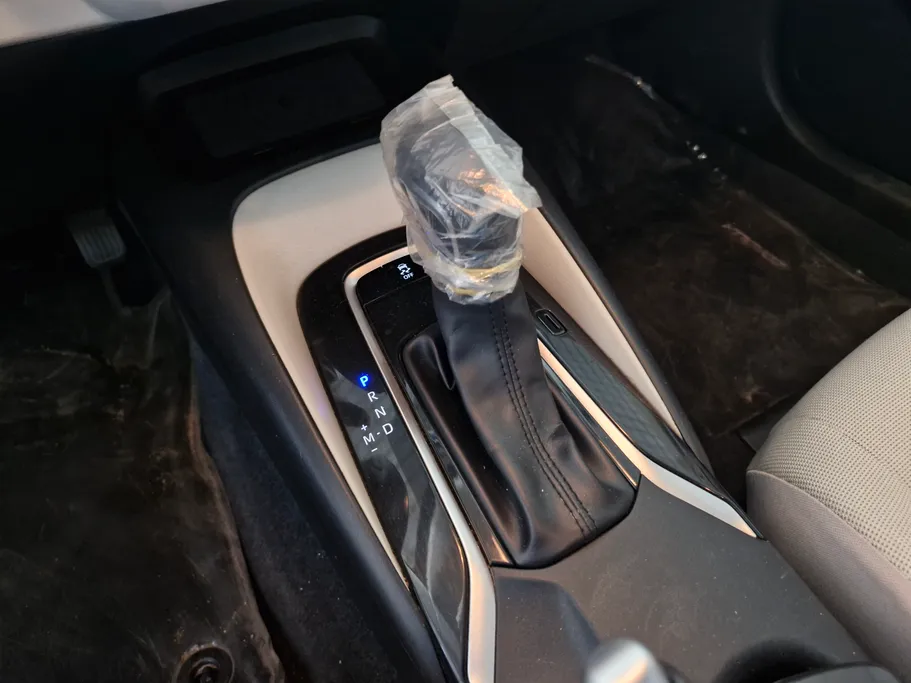 تويوتا كورولا GLI Moonroof 2024 