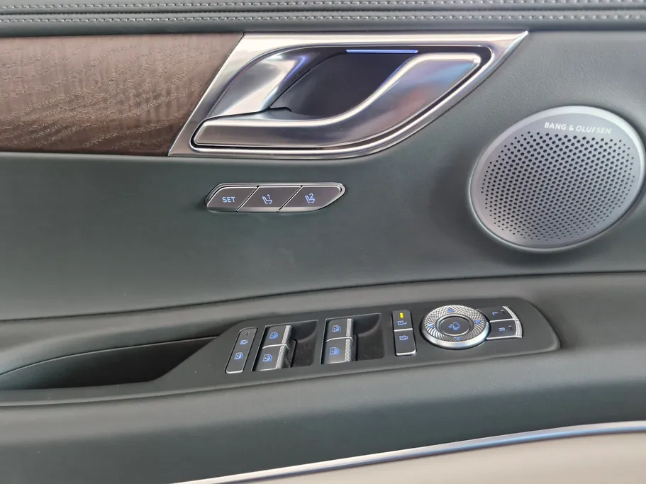 جينيسيس GV80 Royal 2026 