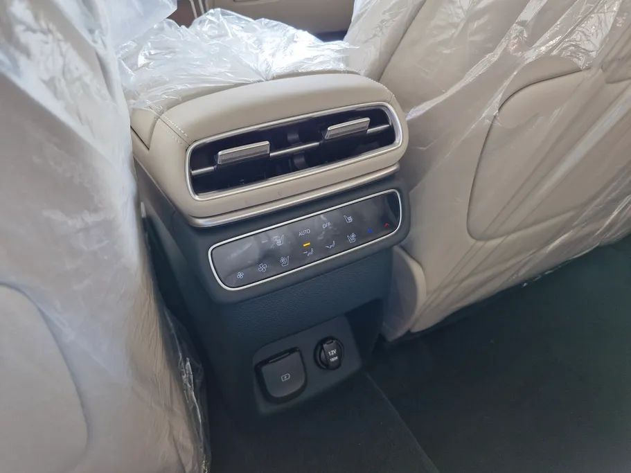 جينيسيس GV80 Royal 2026 