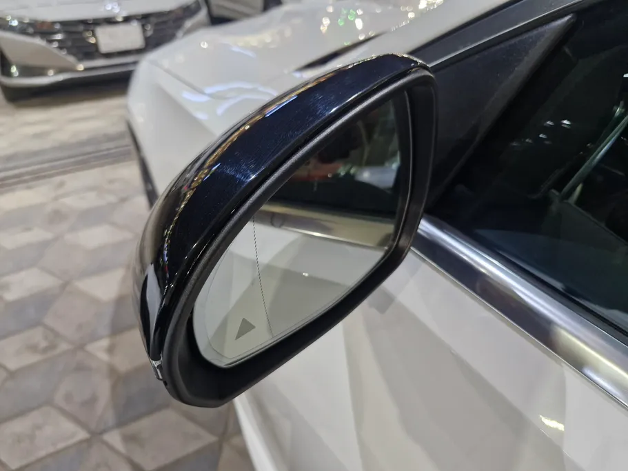 مرسيدس C 300 2023 