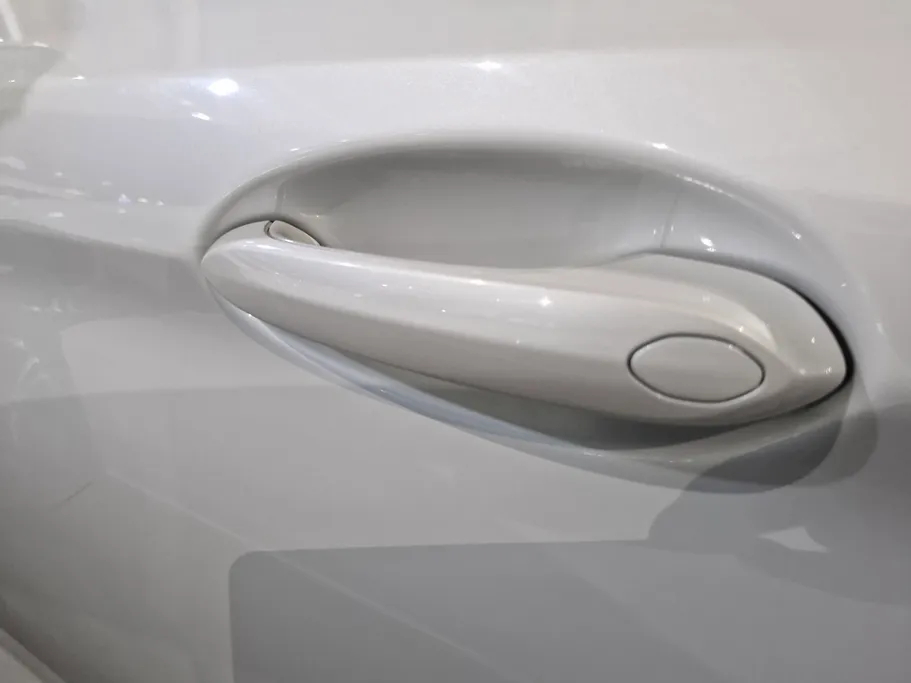 بي ام دبليو الفئة الخامسة 520i 2020 