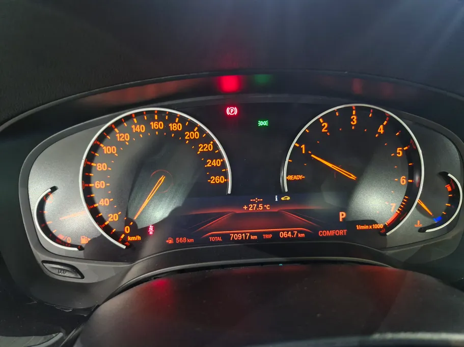 بي ام دبليو الفئة الخامسة 520i 2020 