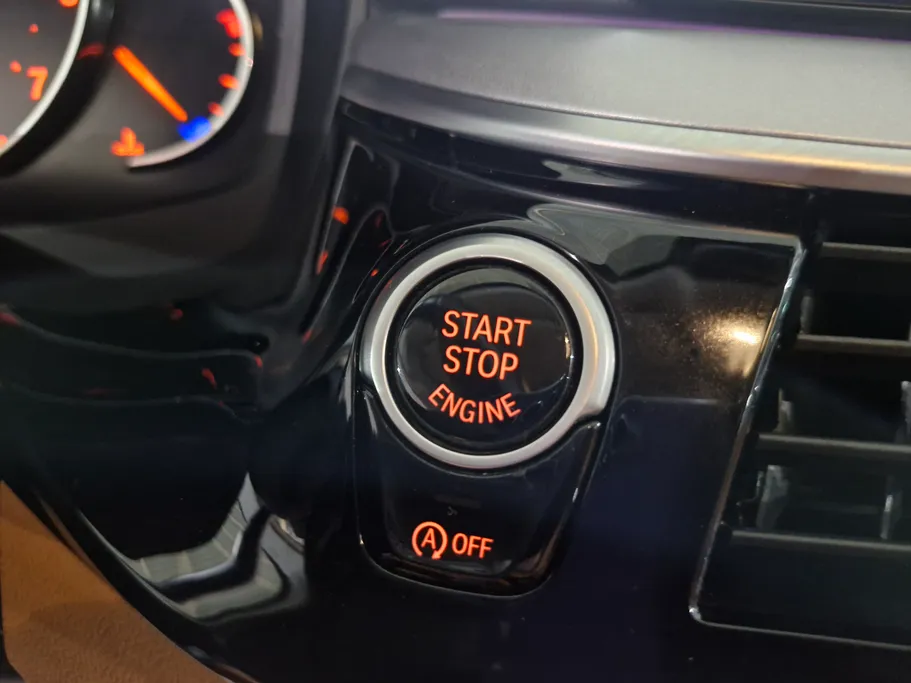 بي ام دبليو الفئة الخامسة 520i 2020 