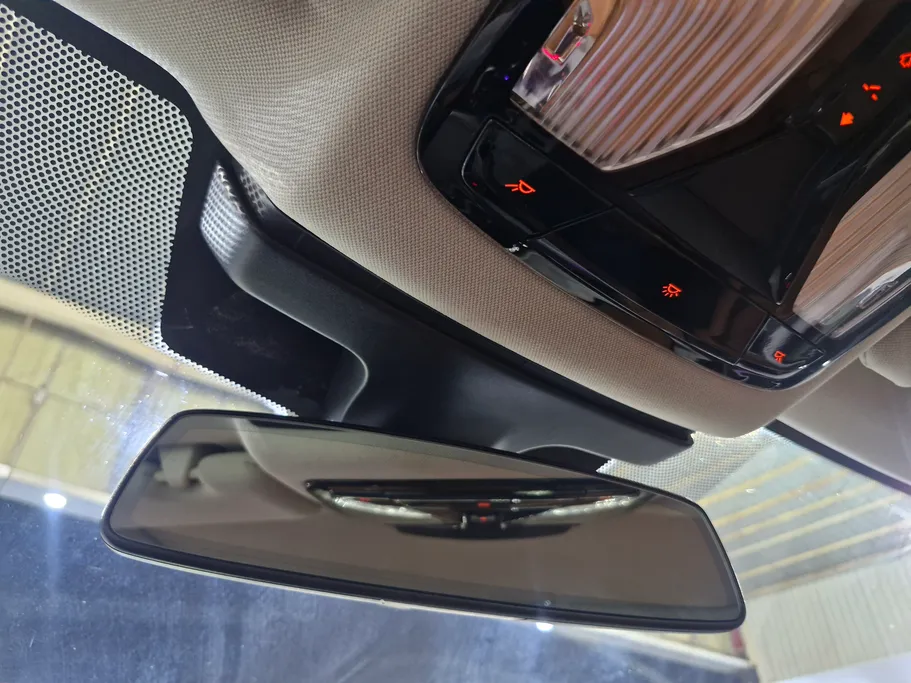 بي ام دبليو الفئة الخامسة 520i 2020 