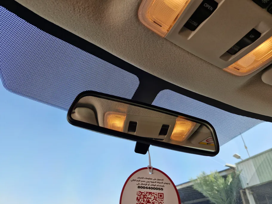 تويوتا كورولا XLI Executive Moonroof 2025 