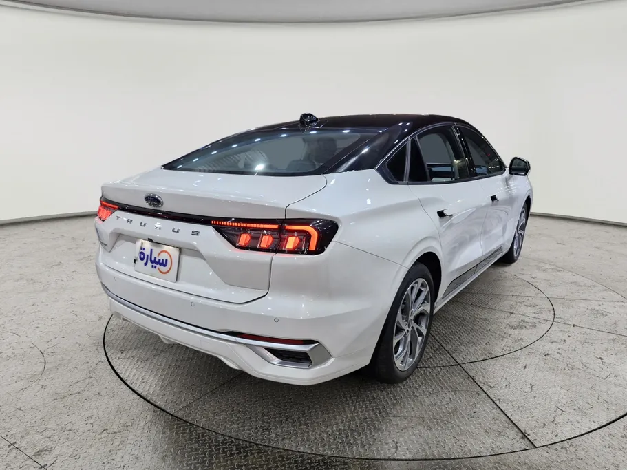 فورد تورس تيتانيوم الإصدار الجديد 2026 