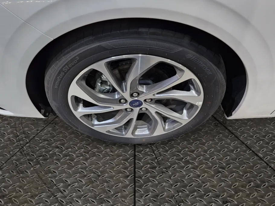 فورد تورس تيتانيوم الإصدار الجديد 2026 