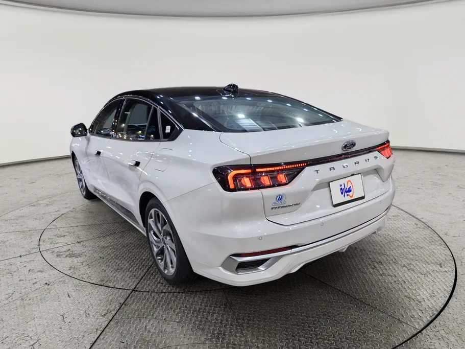 فورد تورس تيتانيوم الإصدار الجديد 2026 