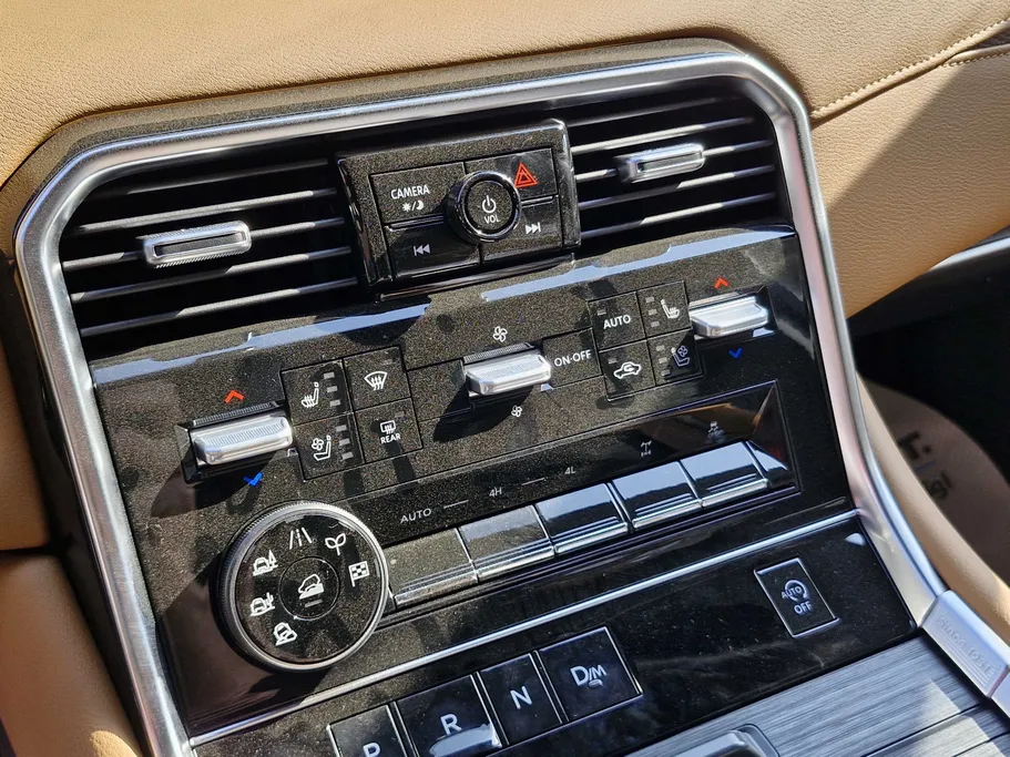 2026 Nissan Patrol SE Platinum City	 