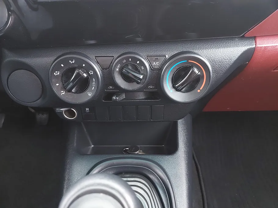 2022 Toyota Hilux GL 