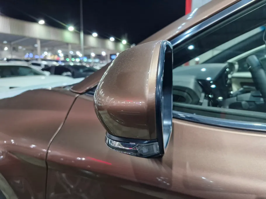 تويوتا كامري LE 2025 