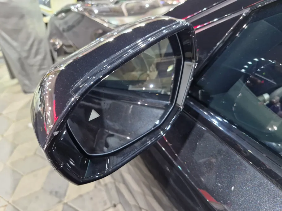 بي ام دبليو الفئة السابعة 740 i 2025 