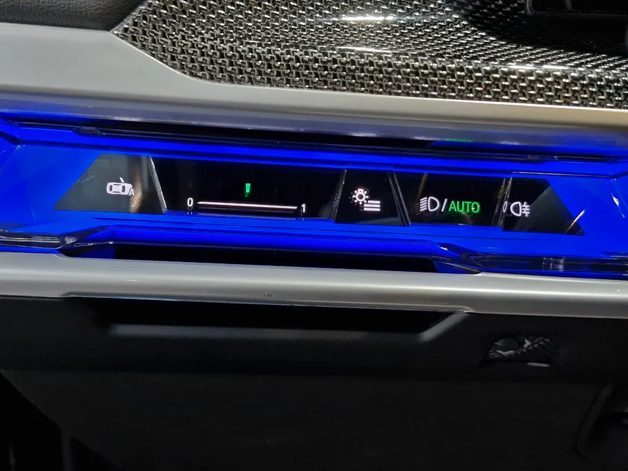 بي ام دبليو الفئة السابعة 740 i 2025 