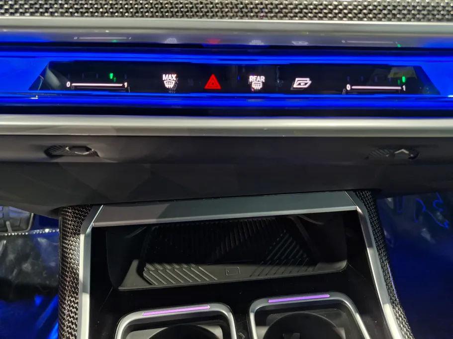 بي ام دبليو الفئة السابعة 740 i 2025 