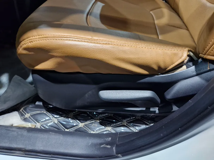 2024 Toyota RAV4 LE HEV 