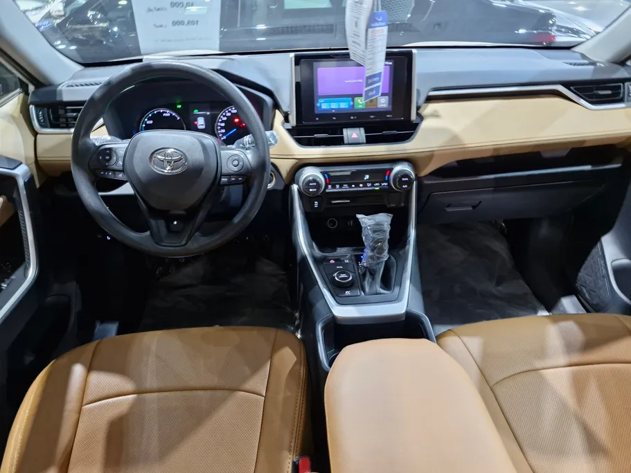 2024 Toyota RAV4 LE HEV 
