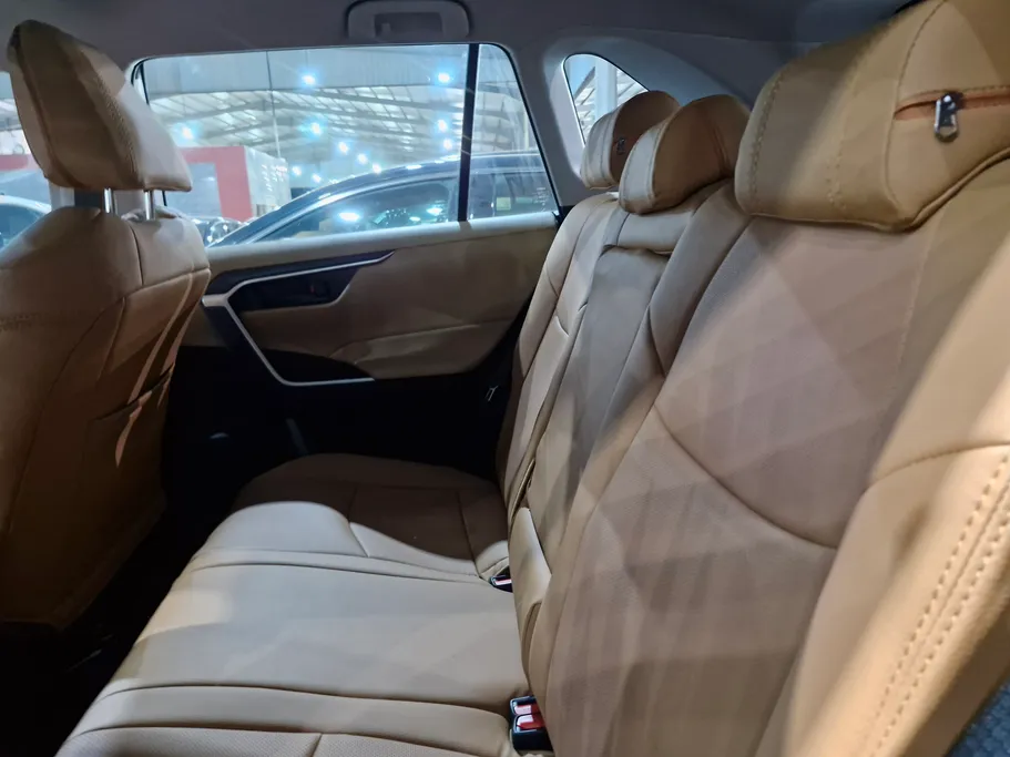 2024 Toyota RAV4 LE HEV 