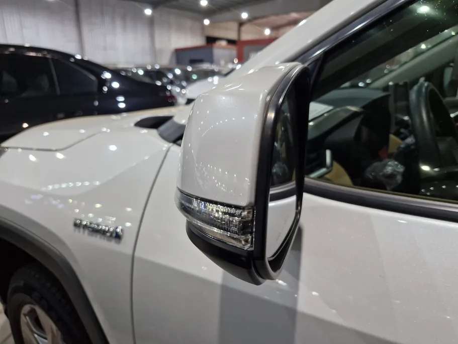 2024 Toyota RAV4 LE HEV 