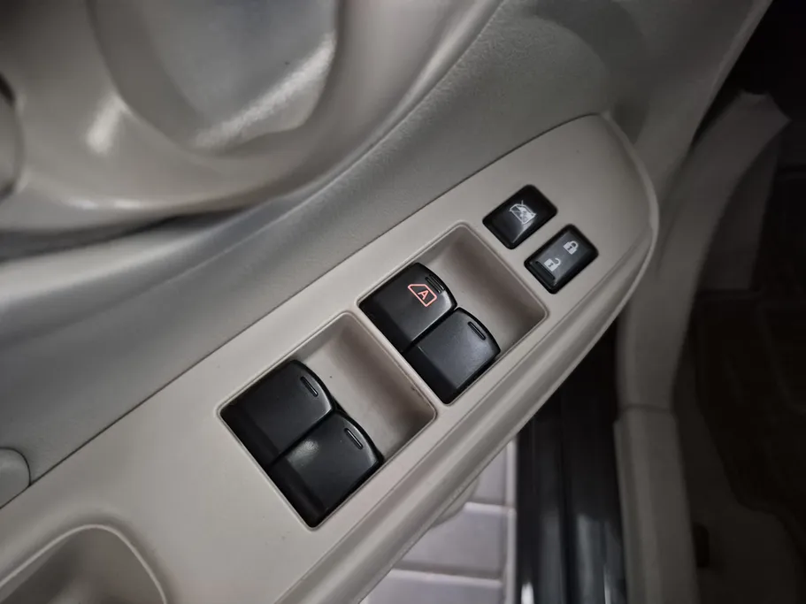 2023 Nissan Sunny SV Comfort 