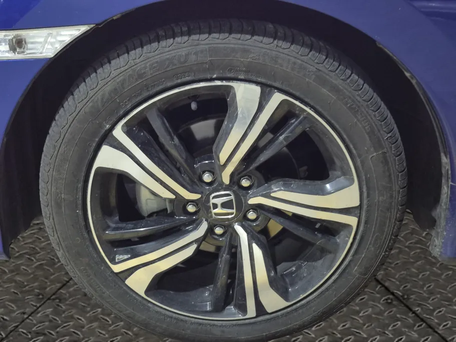 هوندا سيفيك LX 2018 