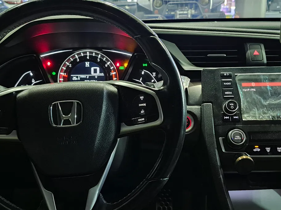 هوندا سيفيك LX 2018 