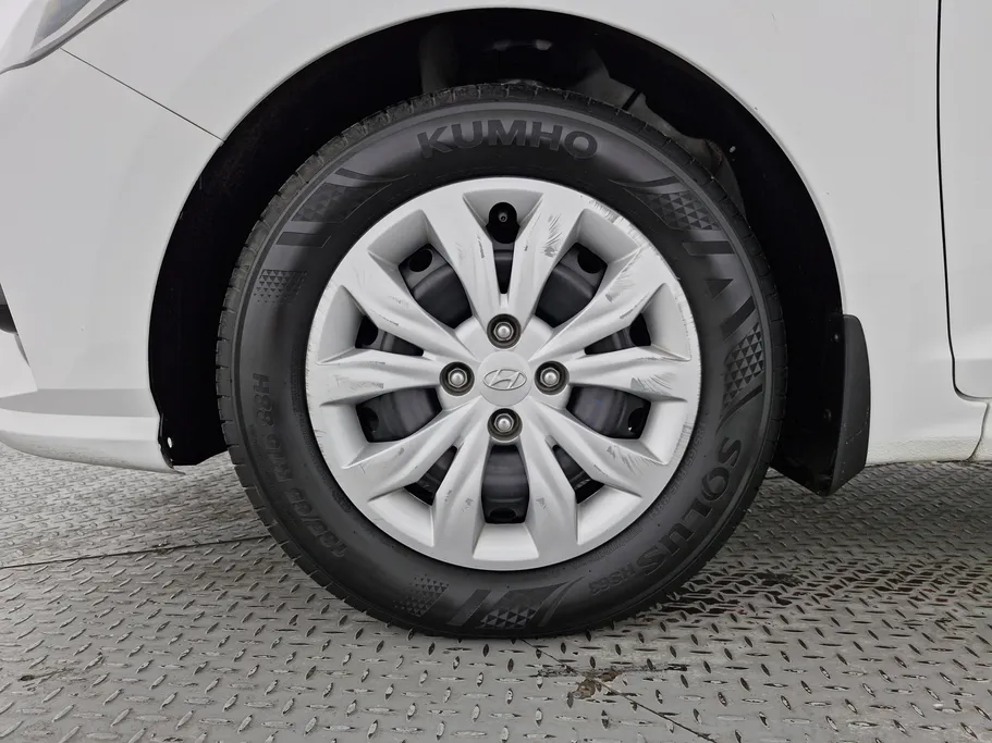 2023 Hyundai Accent Smart 