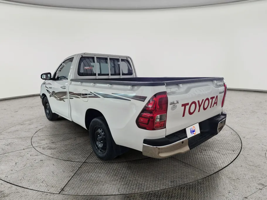 2022 Toyota Hilux GLX 