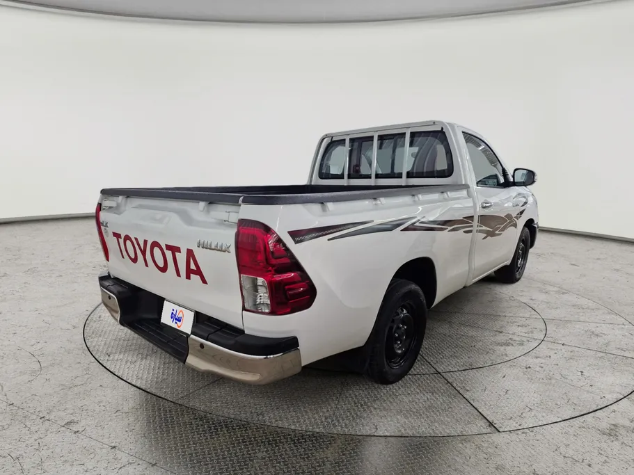 2022 Toyota Hilux GLX 
