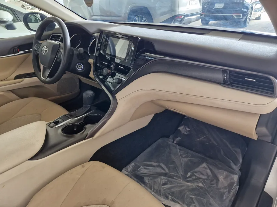 2023 Toyota Camry  LE 