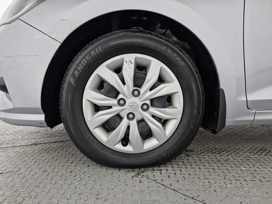 هيونداي اكسنت سمارت 2022 