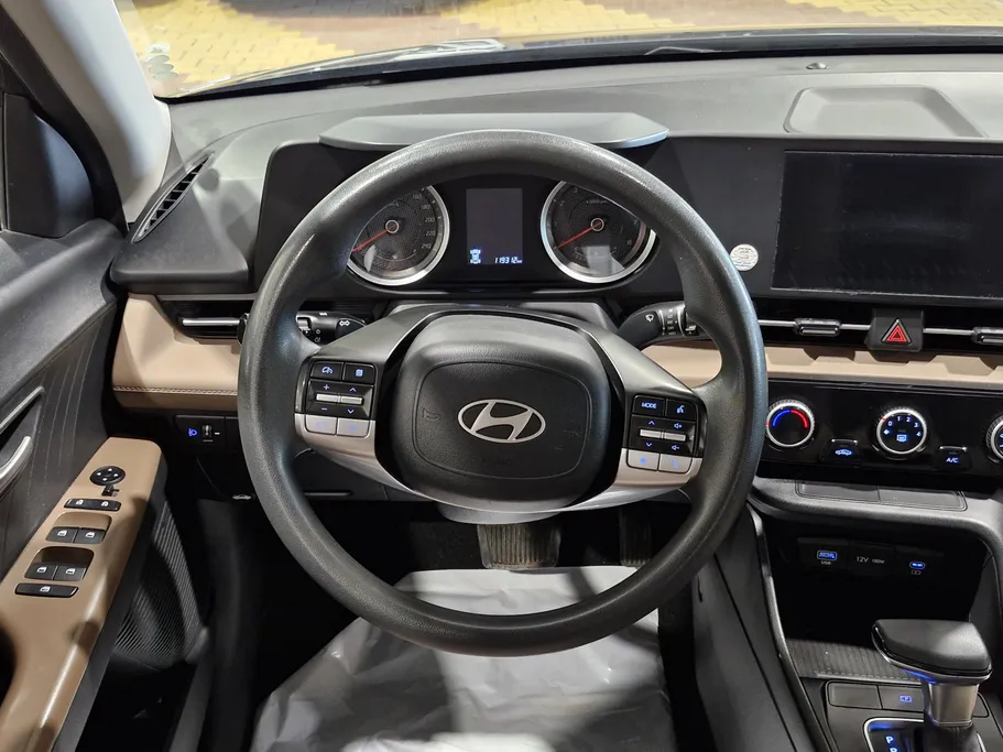 2024 Hyundai Accent Fleet 