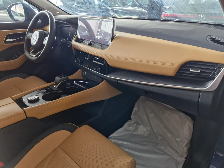 نيسان أكس تريل SL 2024 