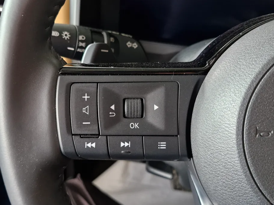 نيسان أكس تريل SL 2024 