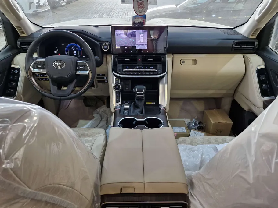 تويوتا لاندكروزر GXR4 2026 