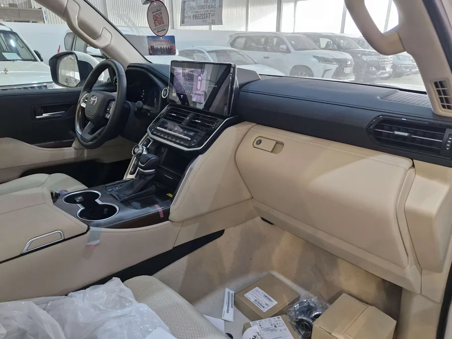تويوتا لاندكروزر GXR4 2026 
