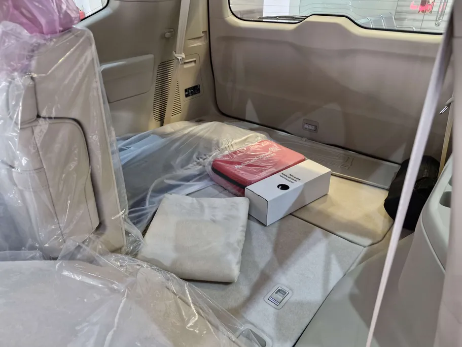 تويوتا لاندكروزر GXR4 2026 